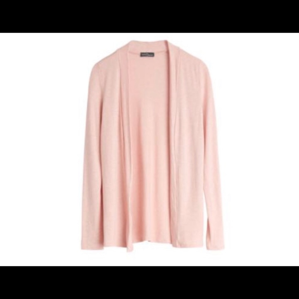 Super soft never worn light pink cardigan